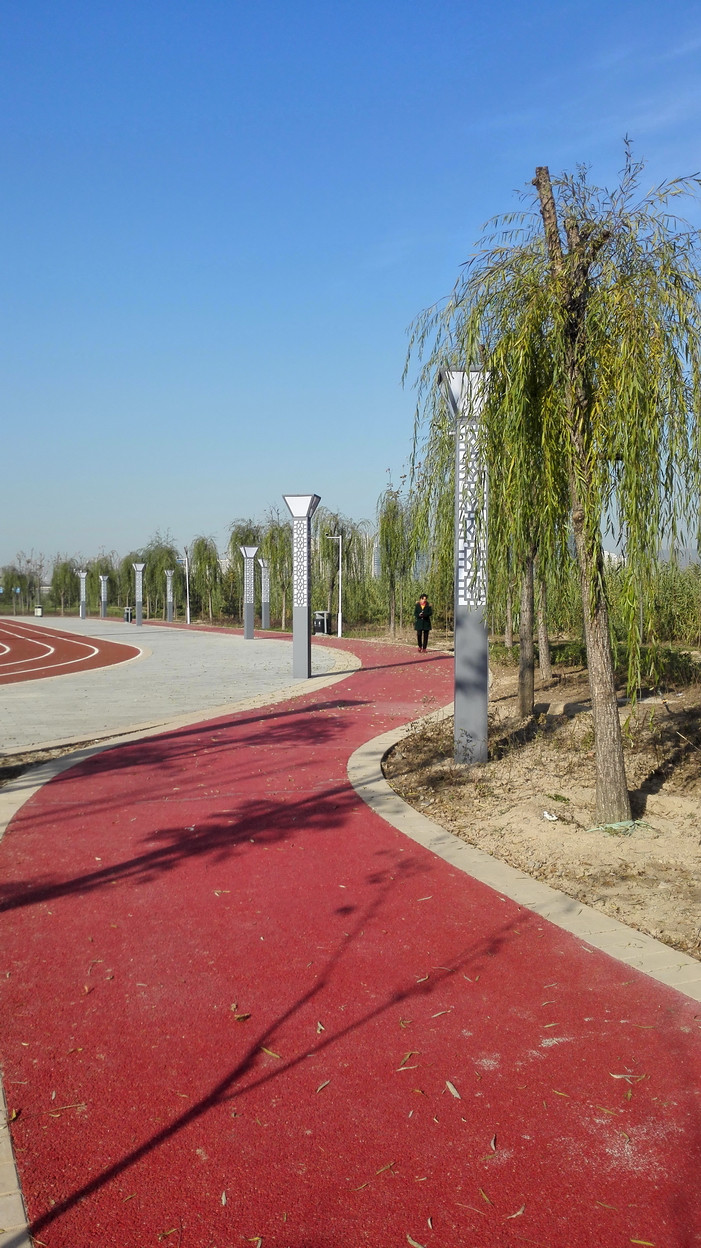 寶雞市濱河生態(tài)園透水地坪