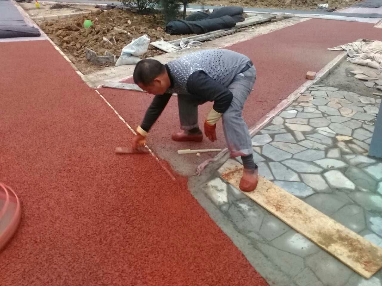 濱河南路透水地坪