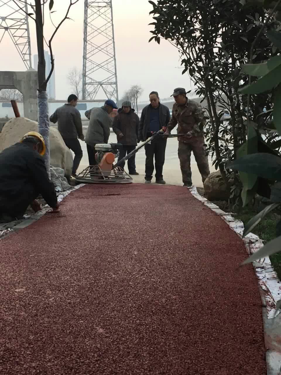 濱河南路透水地坪
