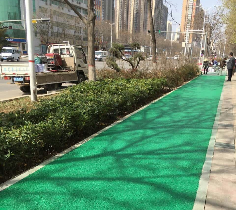 金臺大道透水人行道