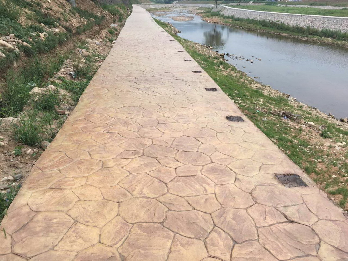 寶雞清姜河岸壓花地坪