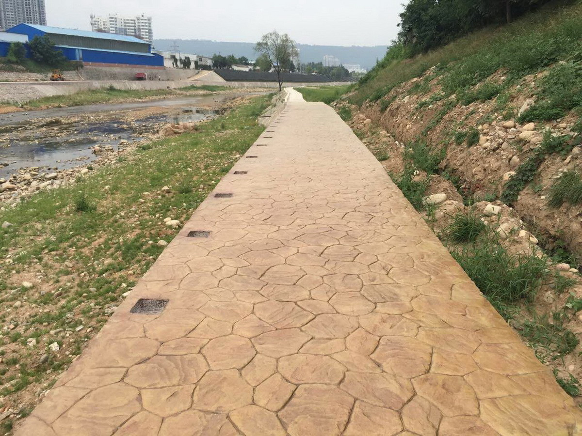 寶雞清姜河岸壓花地坪