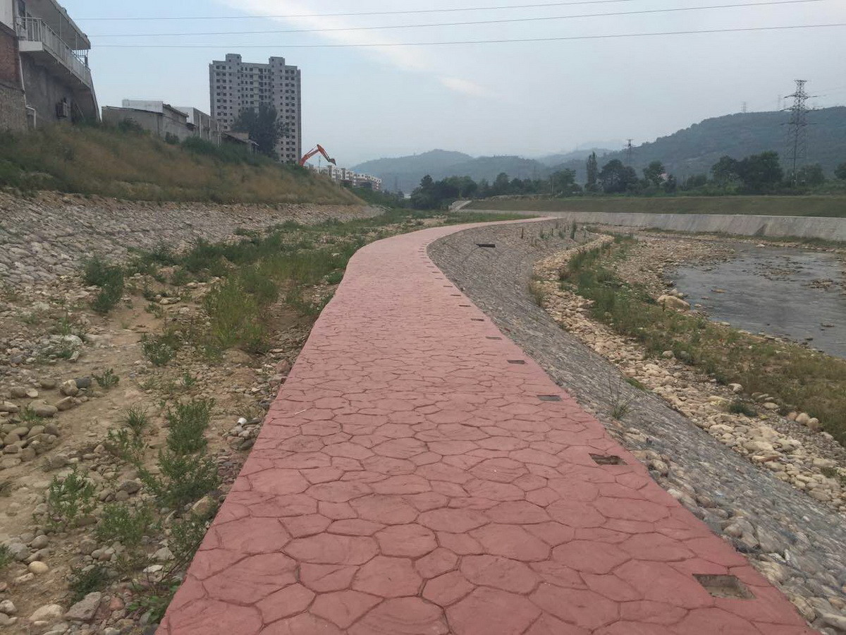 寶雞清姜河岸壓花地坪