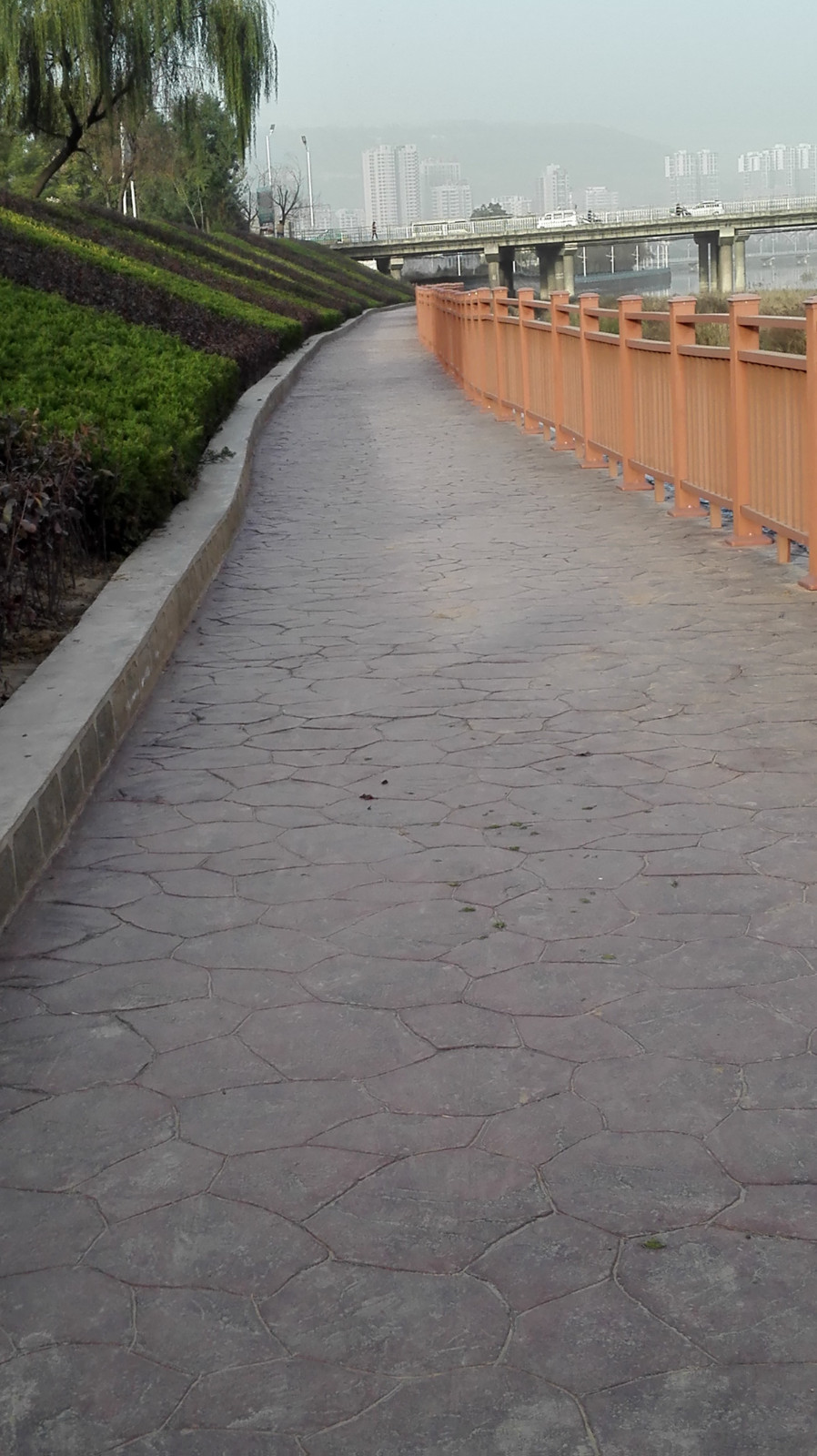 寶雞清姜河岸壓花地坪