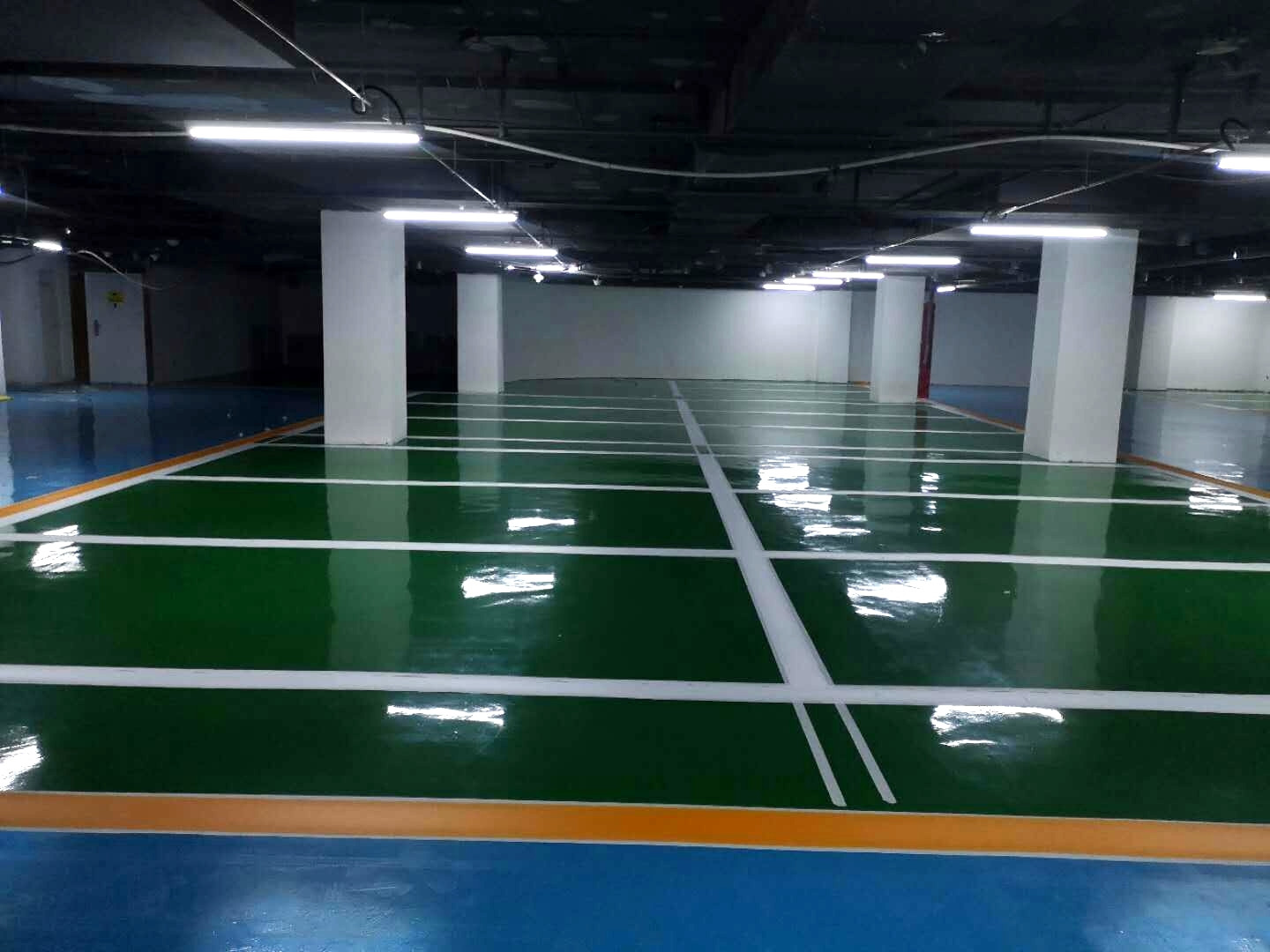 北京居然之家地下停車場環氧地坪