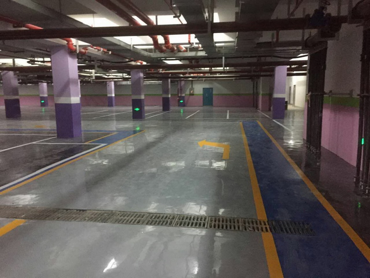 寶雞天璽臺地下停車場
