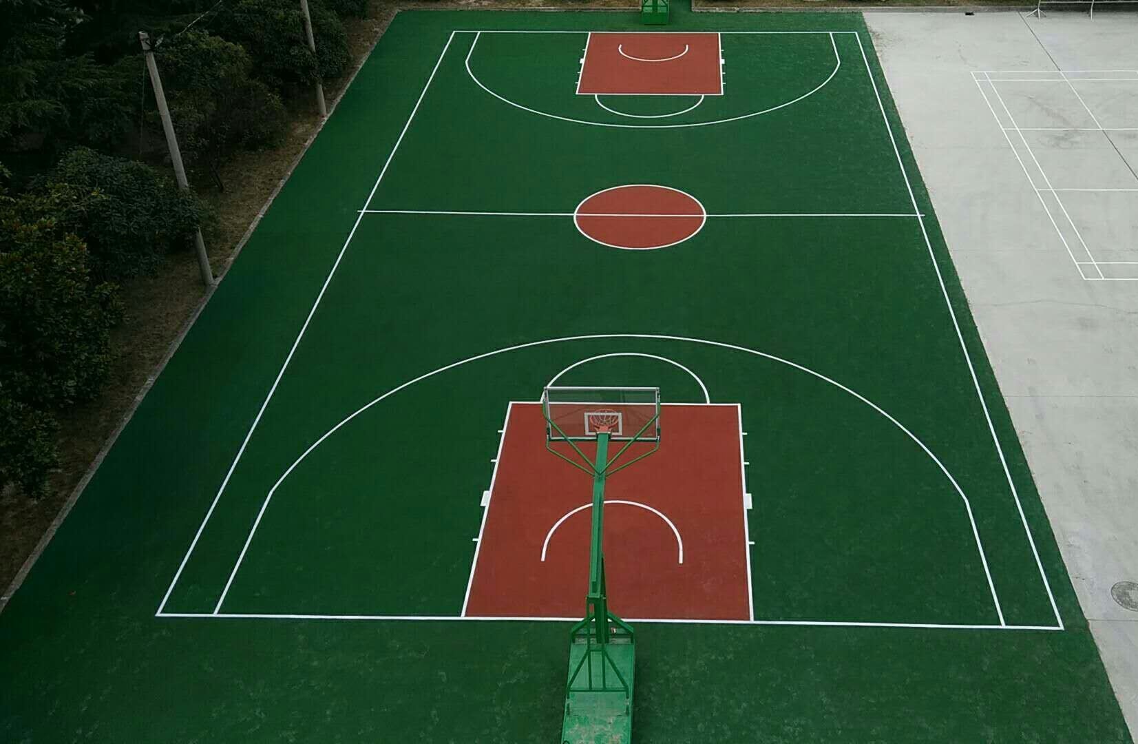 某部塑膠籃球場(chǎng)