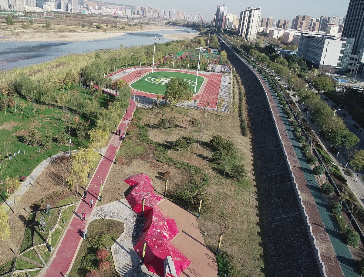 寶雞高新區(qū)濱河生態(tài)園停機坪、運動場