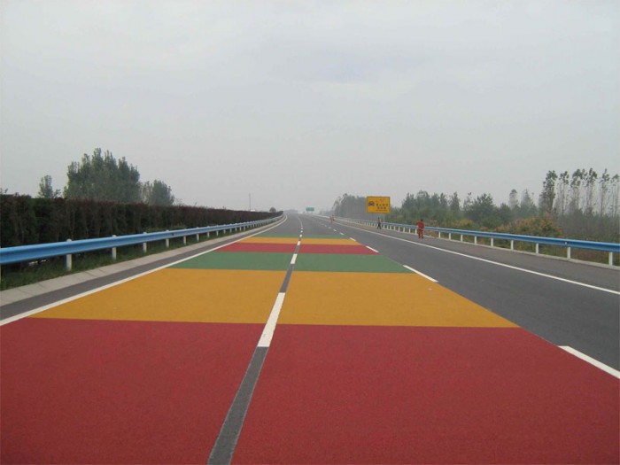 高速路匝道陶瓷顆粒防滑路面