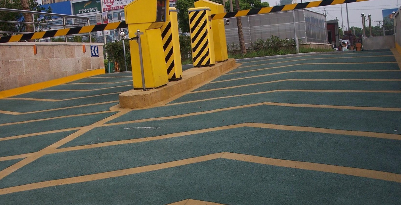 天璽臺止滑車道