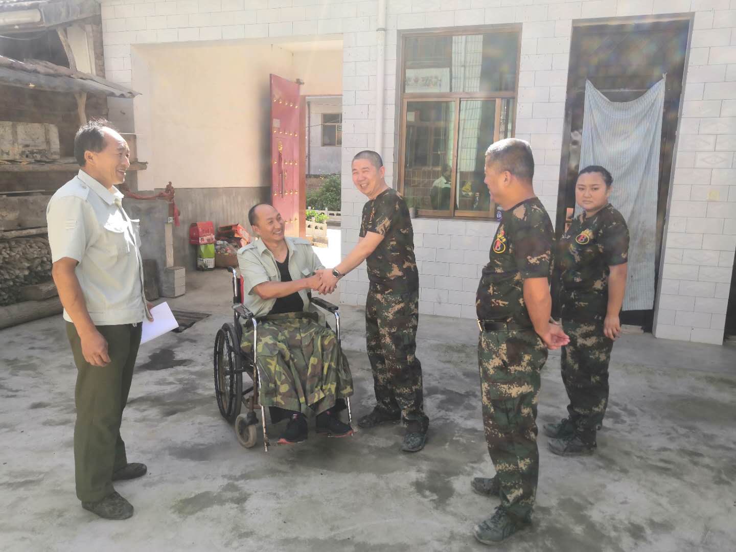 陜西豐邦入村進(jìn)戶看望人傷疾、退役軍人