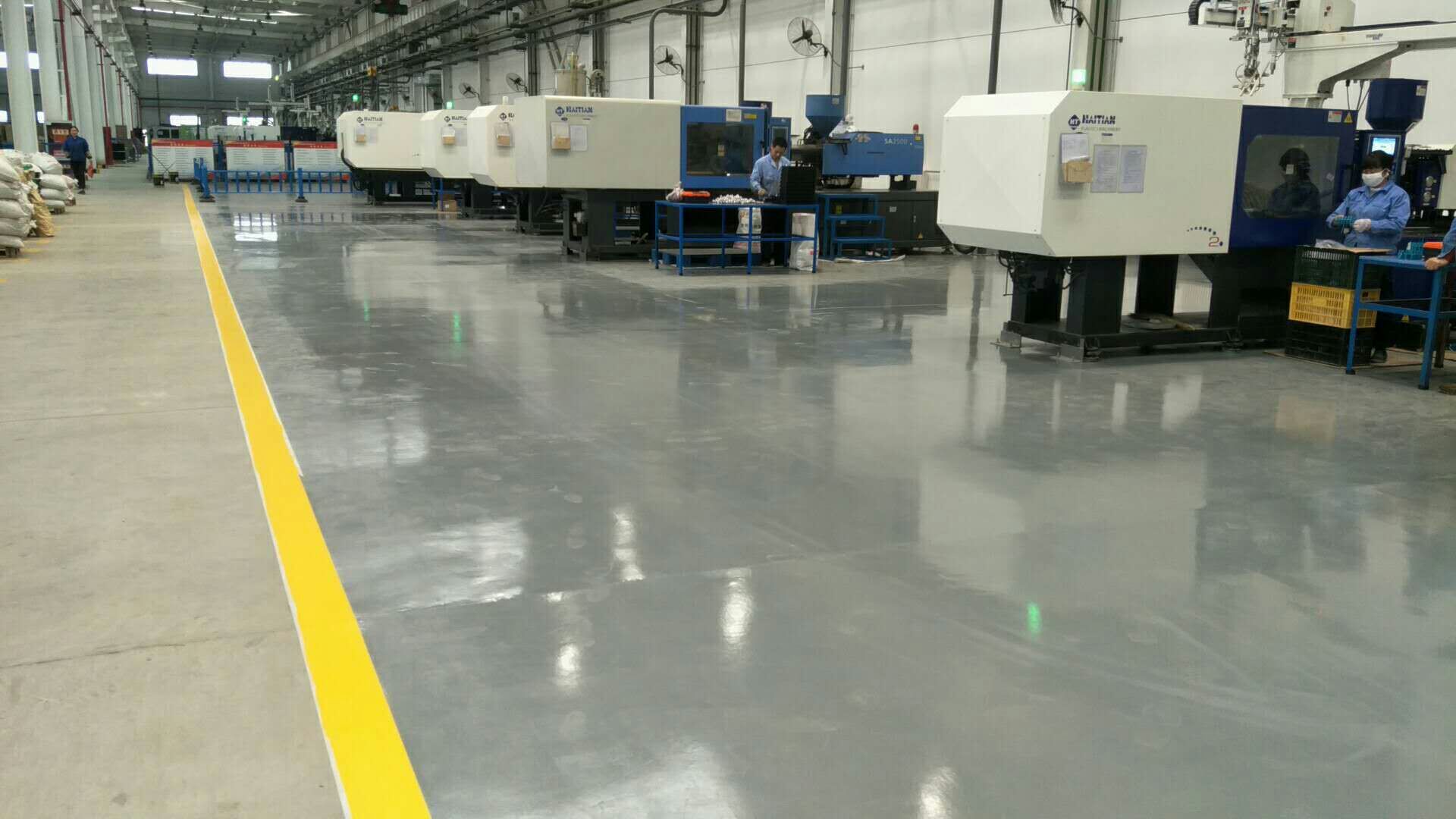 凌云蓄電池生產加工車間環氧地坪